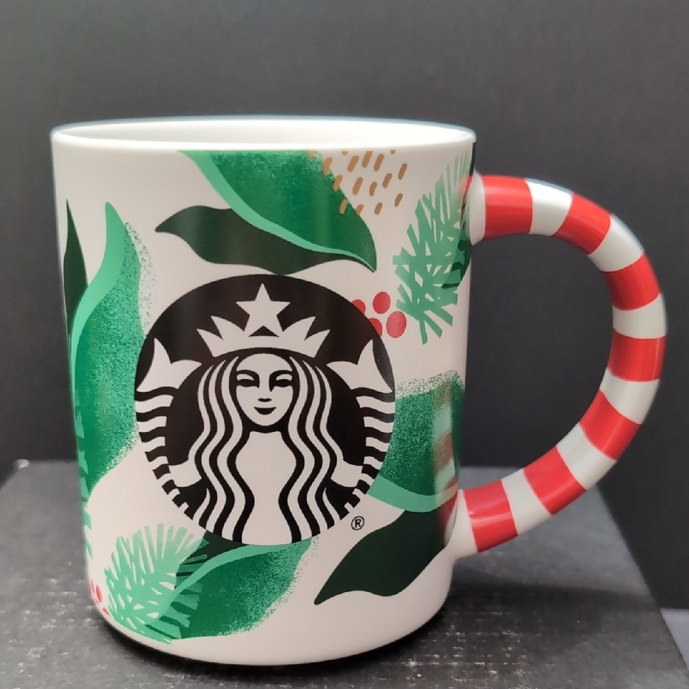 Starbucks 12oz,2019 Christmas Holiday Green/Red Coffee Mug.